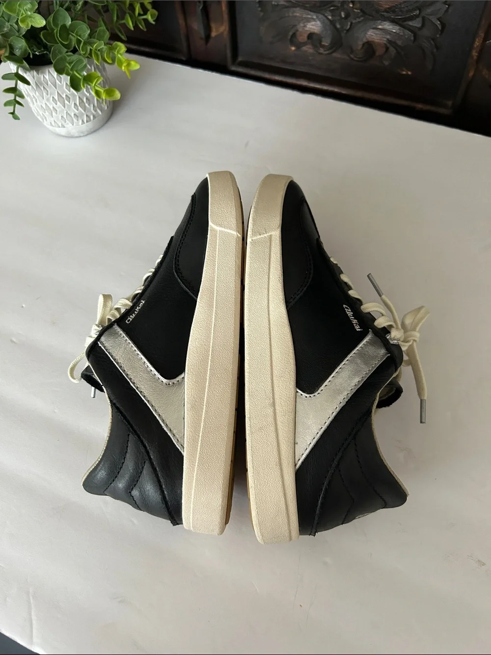 Quiksilver Men’s Black Sneakers with White Stripe